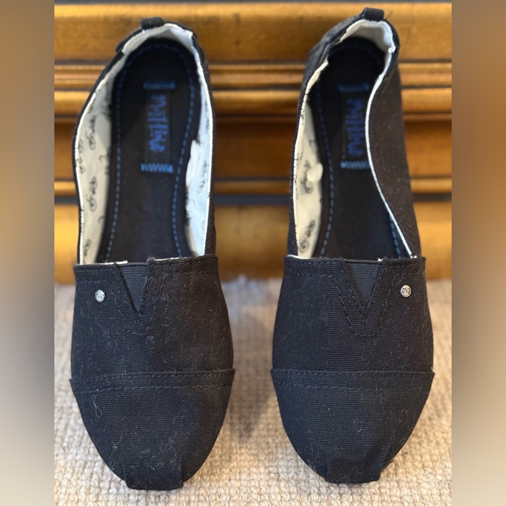 Mad Love Black Flats
